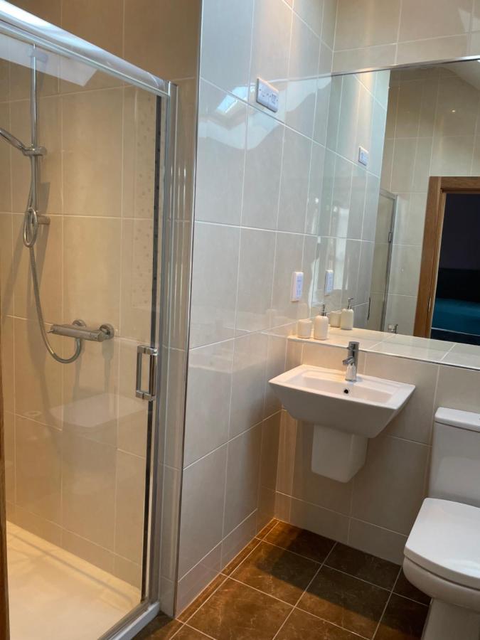 Orchard Oasis, Luxury Penthouse Getaway Apartment Coleraine Exterior photo